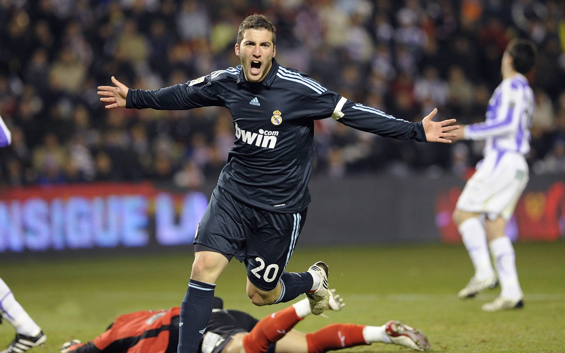 巴黎奥运会倒计时,全球健儿备战冲刺,东道主法国蓄势待发