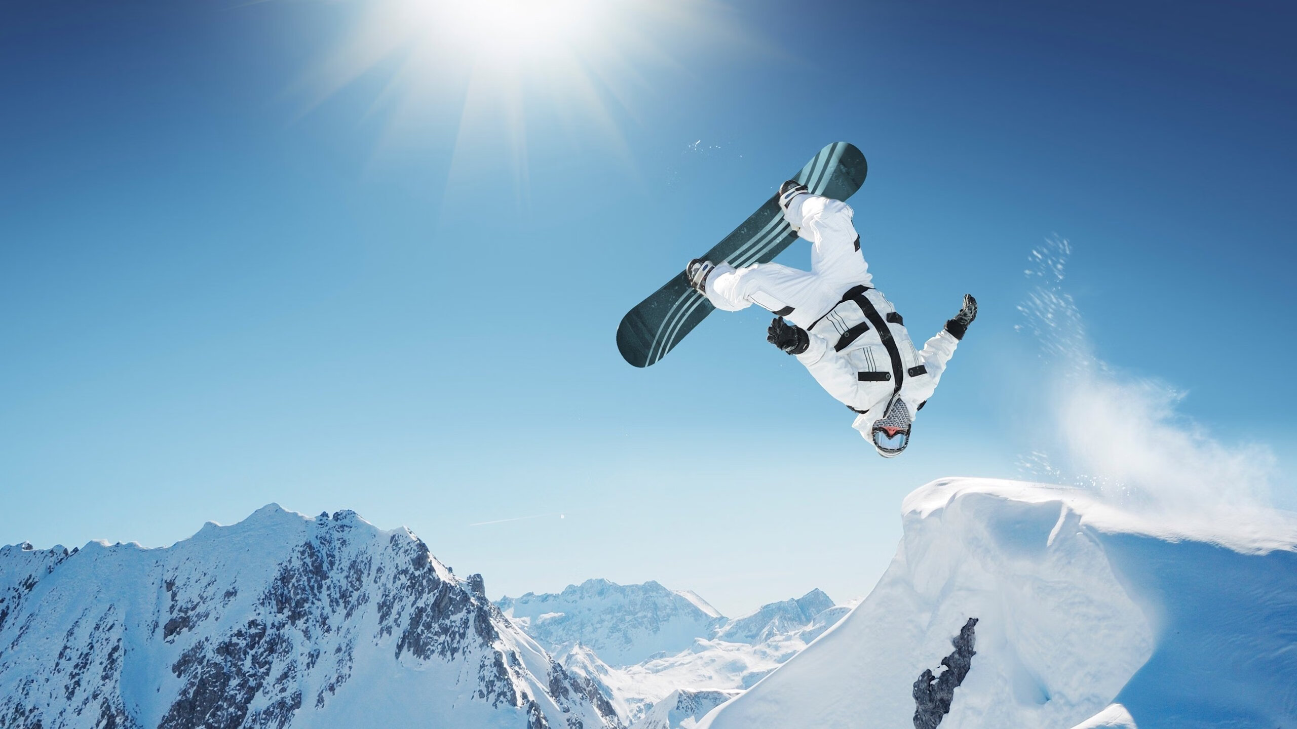 激烈角逐!全国高校田径接力赛圆满落幕,冠军队刷新赛会纪录